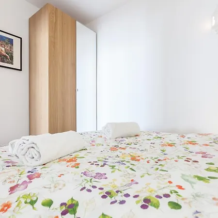 St. Antoni Sky Lounge Apartment